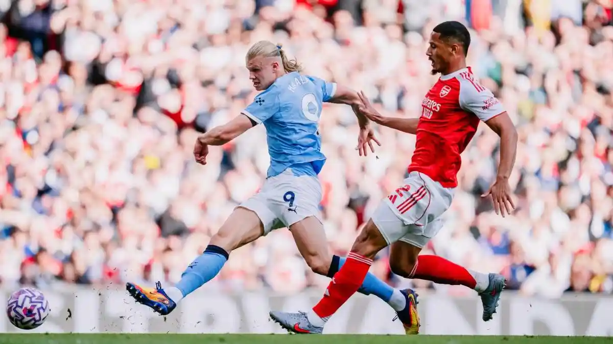 Duel Panas di Ujung Musim! City dan Arsenal Sikut-Sikutan di Tikungan Akhir